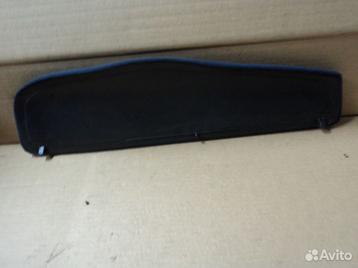 Правая крышка боковой стенки Volkswagen Sharan