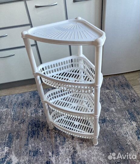 Полка угловая