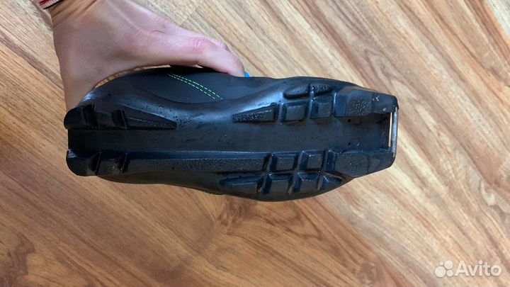 Ботинки лыжные 2 пары: Trek р.32 и р.34