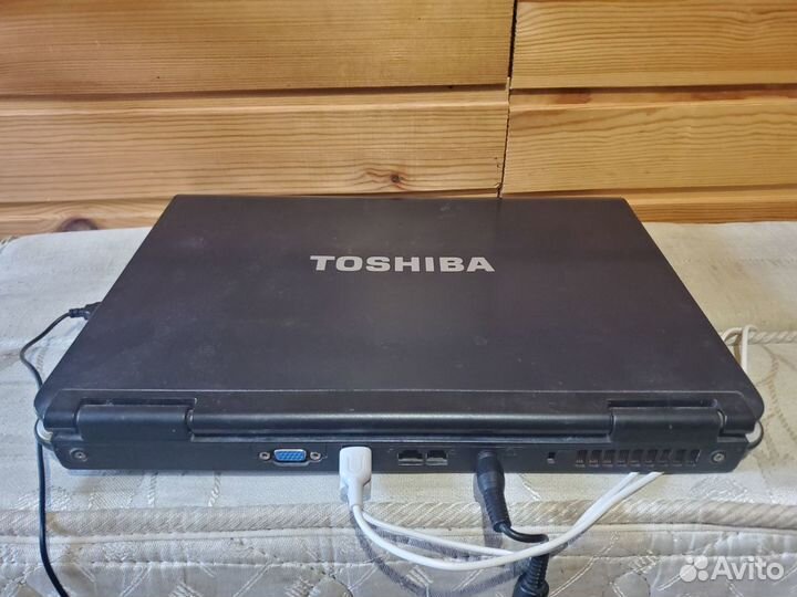 Ноутбук toshiba