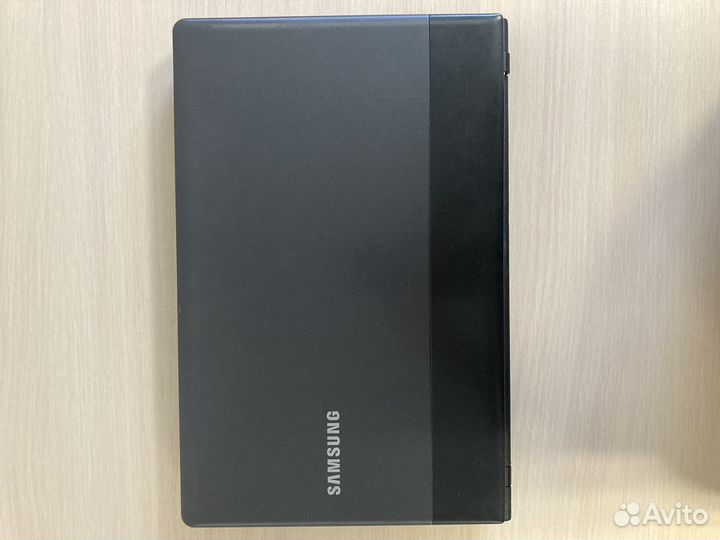 Ноутбук samsung np300e5a