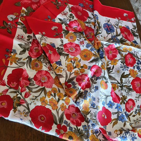 Шарфы и палантины