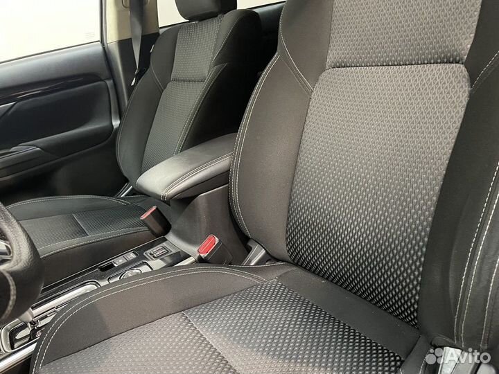 Mitsubishi Outlander 2.0 CVT, 2020, 79 348 км