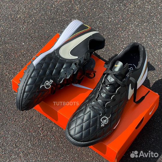 Футбольные шиповки Nike tiempo X ronaldinho 10