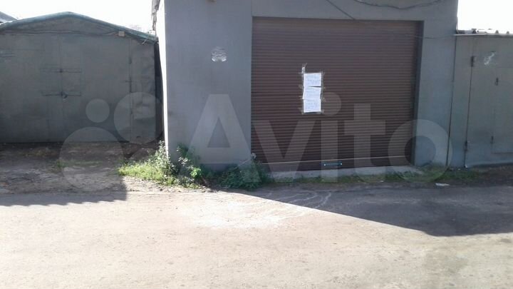 Гараж, > 30 м²