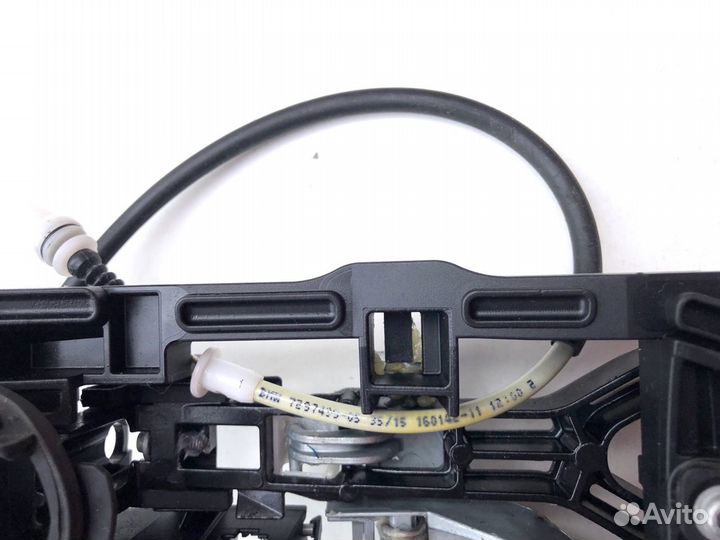 Опора ручки правая бмв ф01 ф10 ф06 ф13