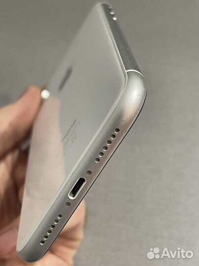 iPhone Xr, 128 ГБ