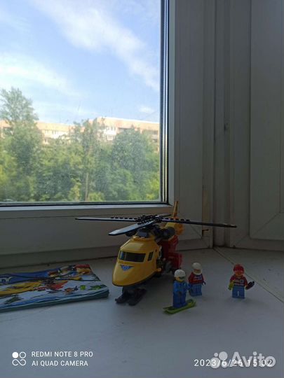 Lego City Вертолет скорой помощи 60179