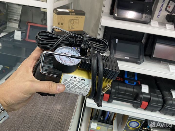 Компрессор для шин колес автомобильный Tornado AC5