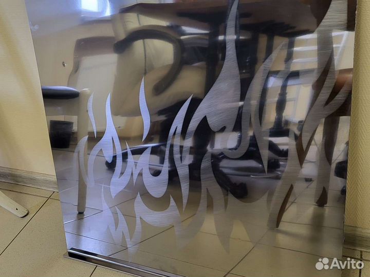 Аэрография на авто, граффити, рисунок на хроме