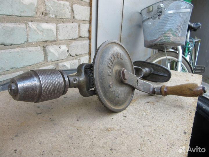 Дрель ручная 2 скорости1950г