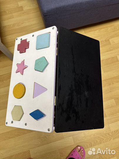 Игрушка Домик бизиборд