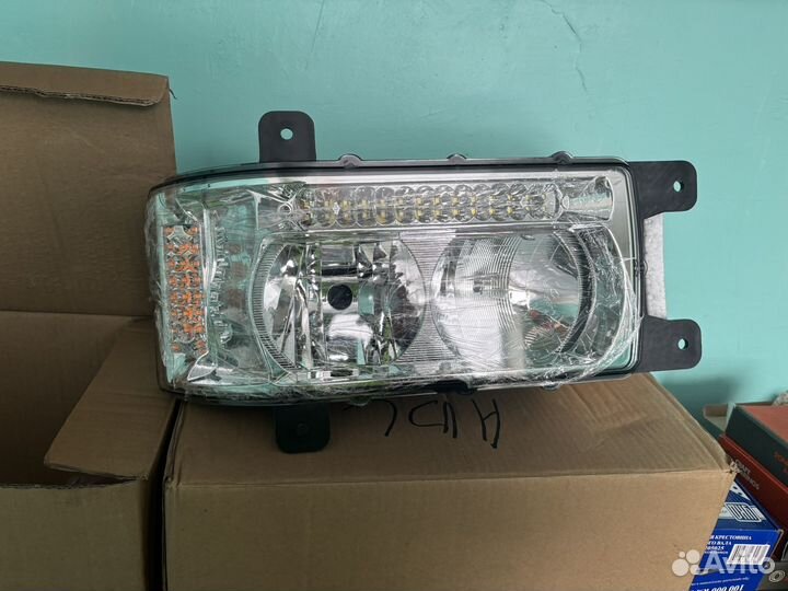 Фары головного света камаз