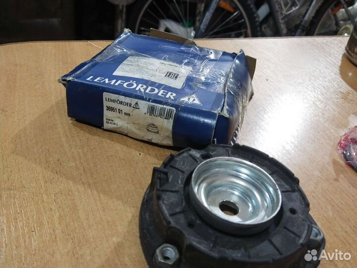 Опоры передних стоек амортизатора