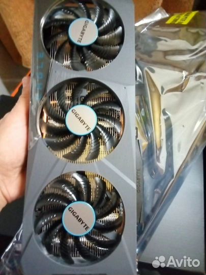 Видекарта AMD Radeon 6600 8gb от Gigabyte
