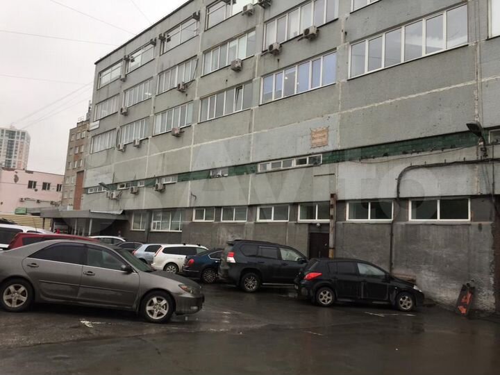 Свободного назначения, 685.7 м²