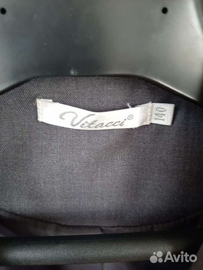 Школьный пиджак на девочку (140 рост )