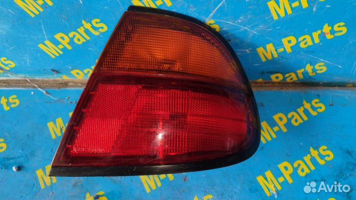 Стоп-сигнал правый Nissan Pulsar FN15