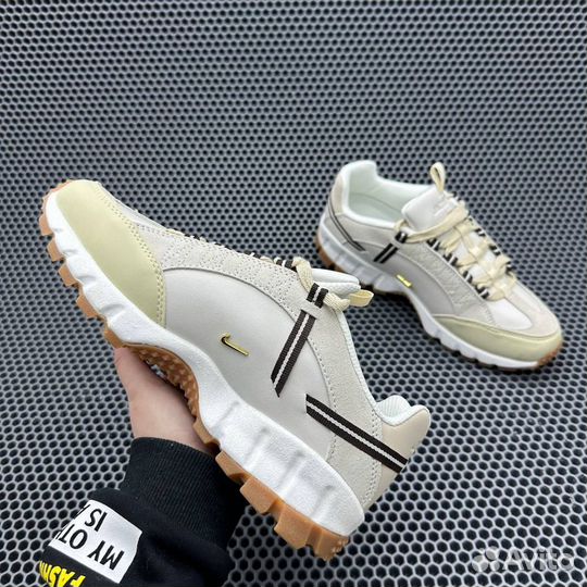 Кроссовки Nike Air Humara LX Jacquemus Light Bone