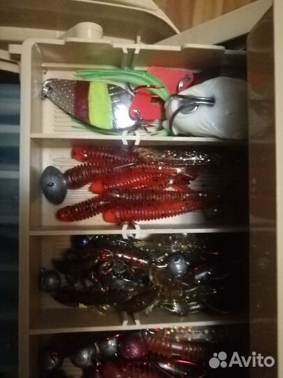 Виброхвосты и твистеры,ларвы,рачки