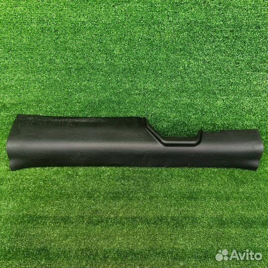 Накладка внутренняя на порог левая SsangYong