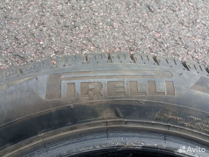 Pirelli Ice Zero FR 205/55 R16