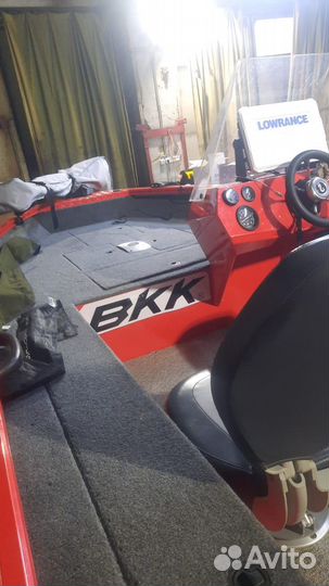 Windboat-45C EVO Fish Лодка с мотором и прицепом