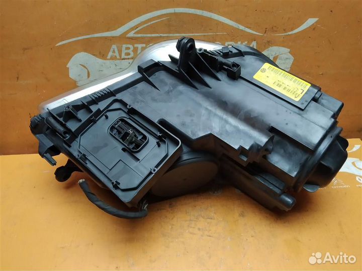 Фара левая Volkswagen Touran 1 (2003-2010)