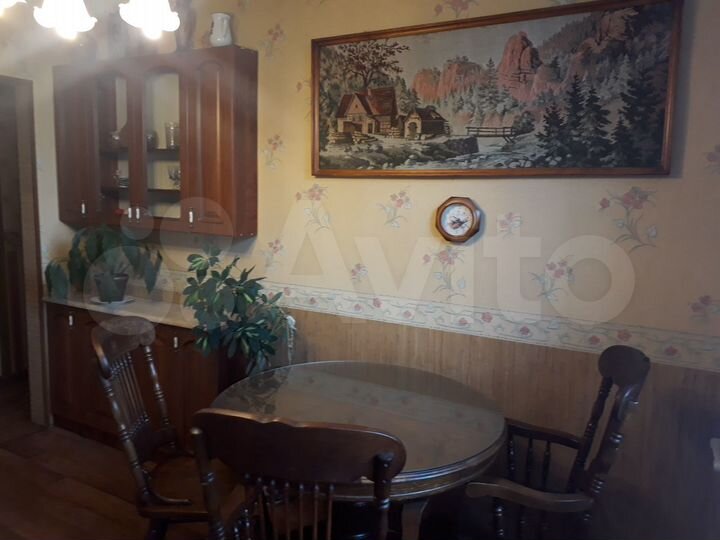 2-к. квартира, 58 м², 3/5 эт.