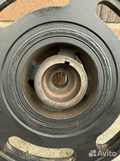 Шкив коленвала демпфер бмв е38 е31 M73
