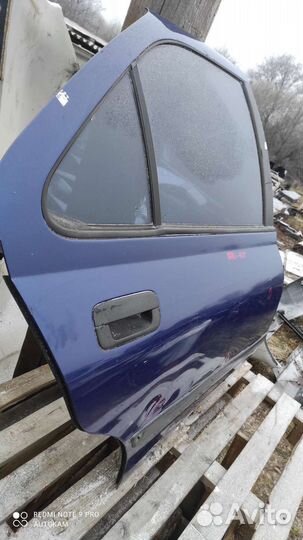Дверь задняя левая Peugeot 406 дефект