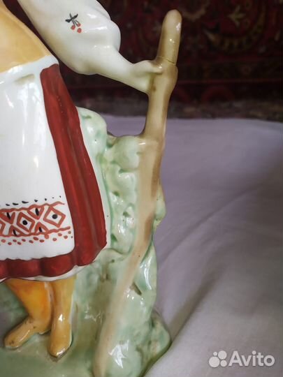 Коллекционная фарфоровая статуэтка СССР