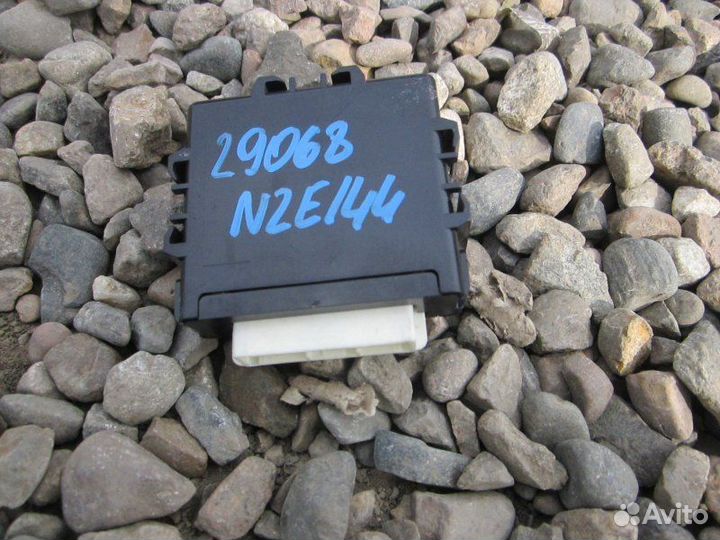 Блок управления фарами Toyota Corolla Fielder