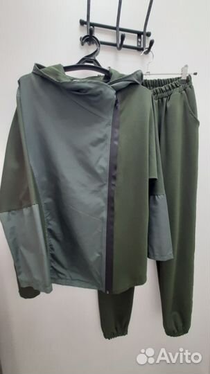 Спортивный костюм женский новый