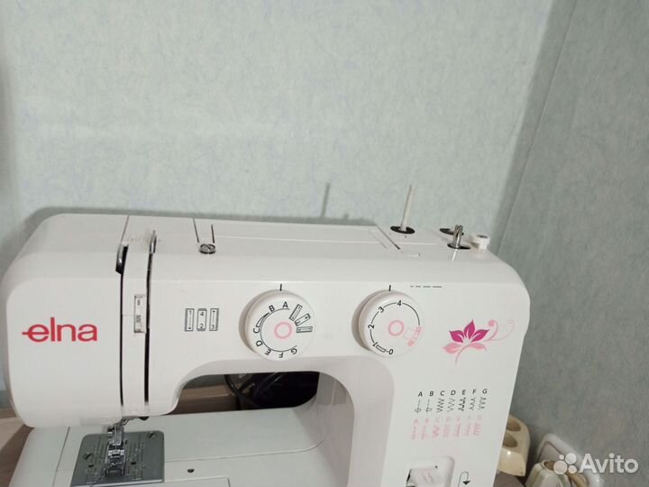 Швейная машина Janome