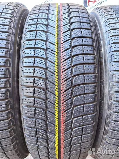 Michelin X-Ice XI3 215/60 R17 96T