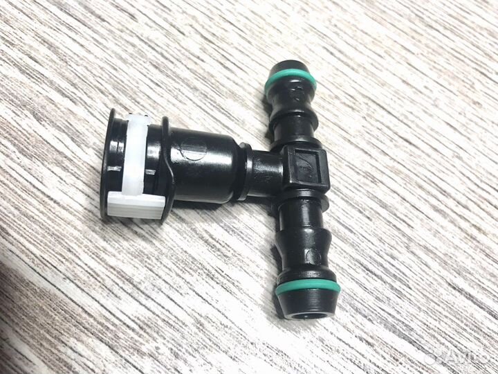 Тройник омывателя фар BMW orig. Новое