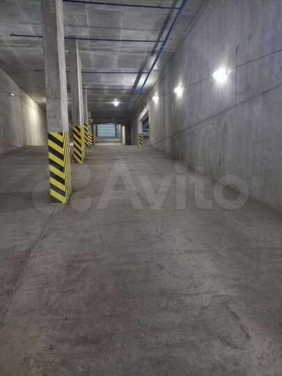 Машиноместо, 20 м²