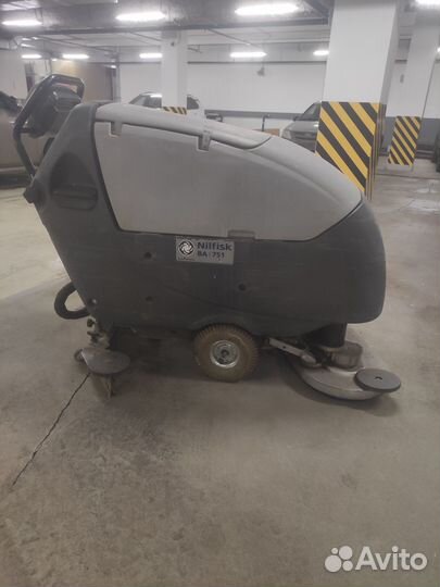 Поломоечная машина Nilfisk BA 751