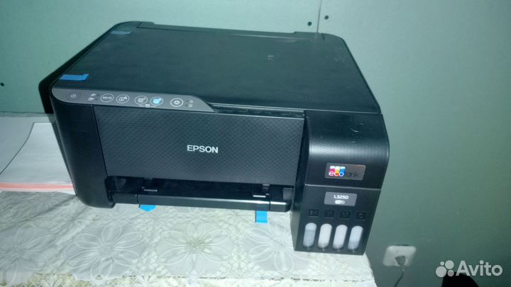 Цветной лазерный принтер мфу