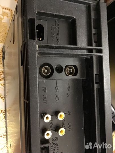 Видеомагнитофон panasonic