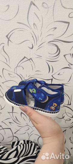 Сандали детские