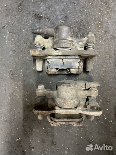 Mitsubishi lancer 9 Задний суппорт