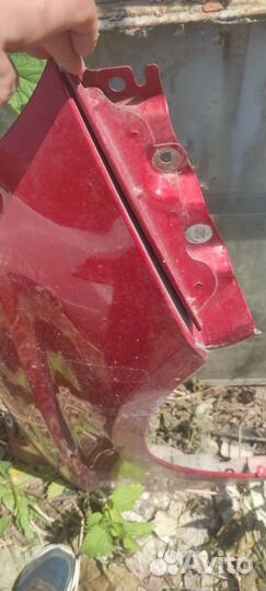 Крыло на весту