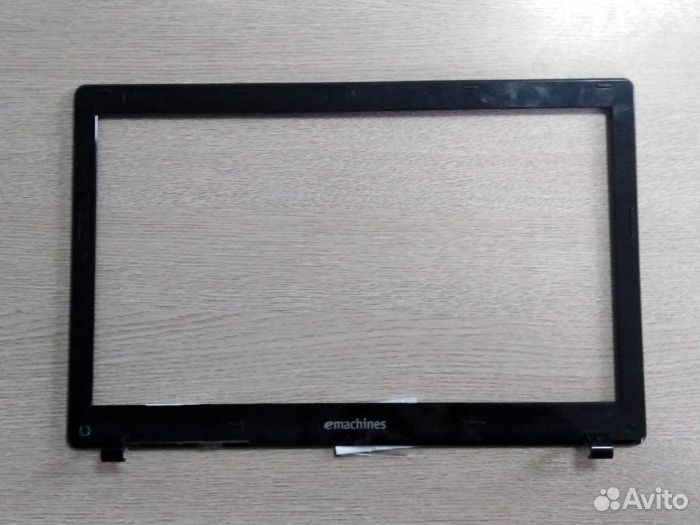 Рамка матрицы Emachines E732ZG