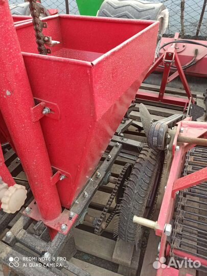 Картофелесажалка на 2(два) рядка для мини трактора