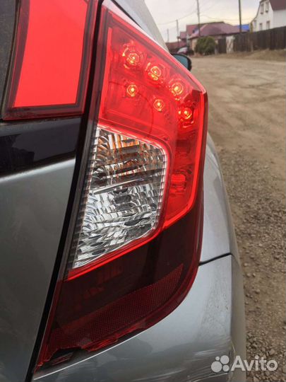 Задняя правая фара Хонда 