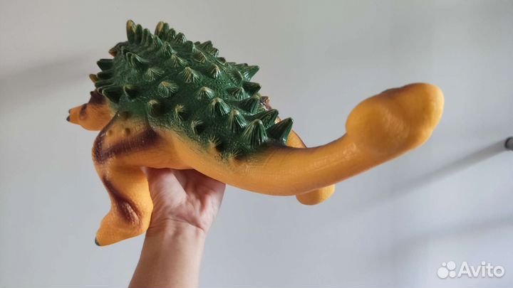 Динозавры игрушки