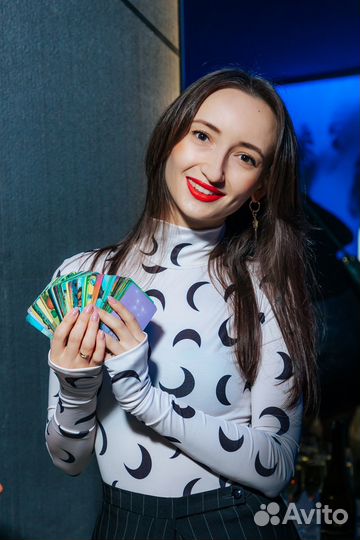 Таролог на мероприятие