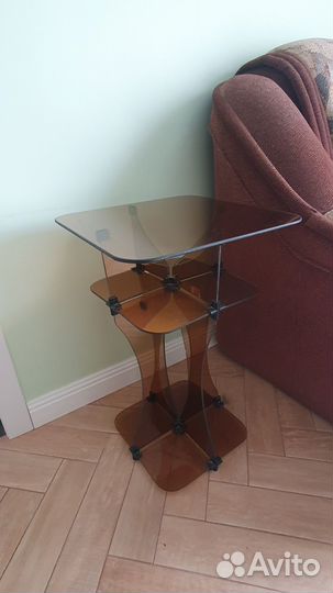 Стеклянный столик кофейный